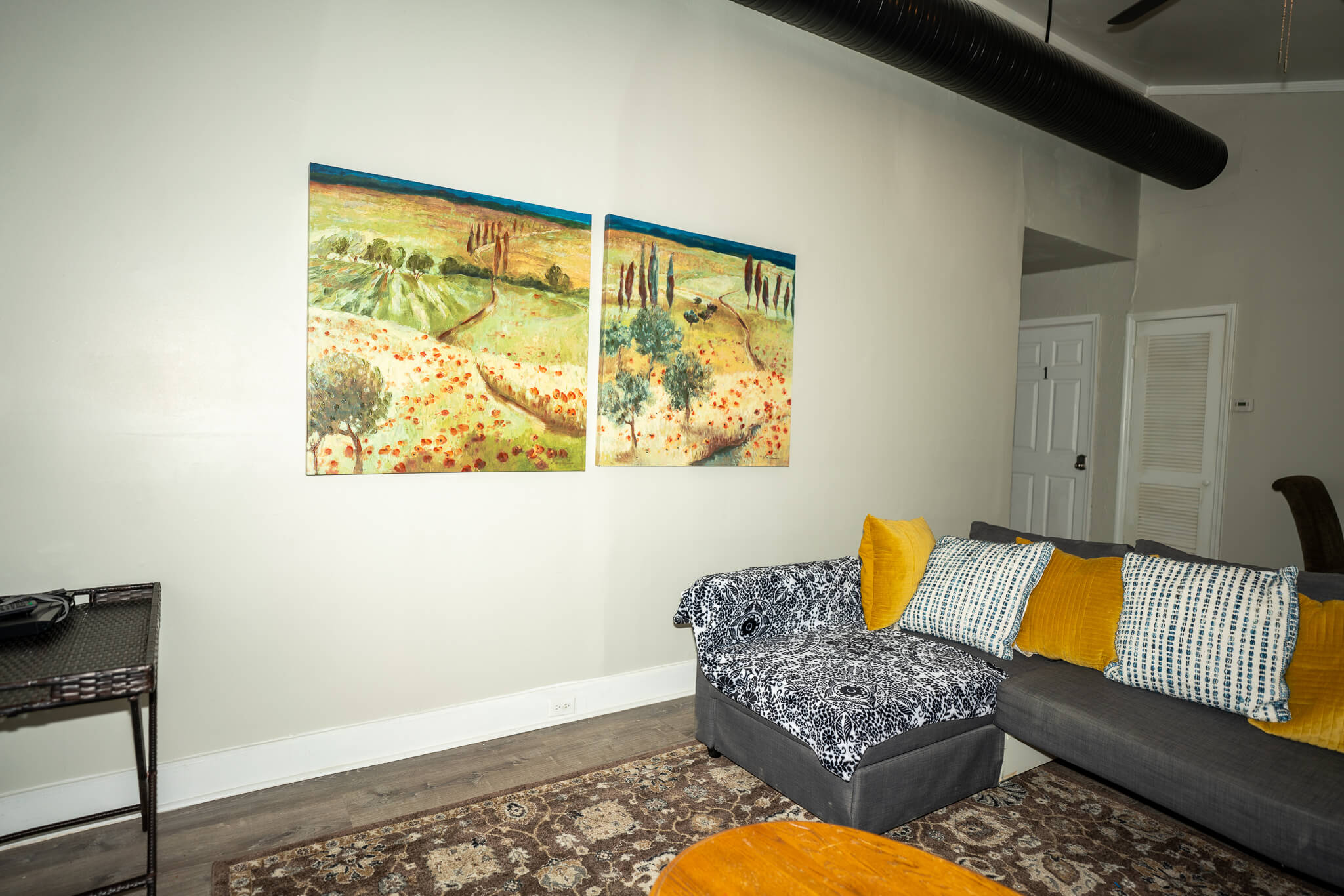 130 Ella St - Living Room (5)