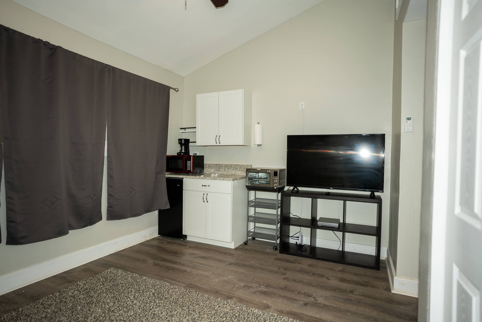 130 Ella St - Unit 1 (12)