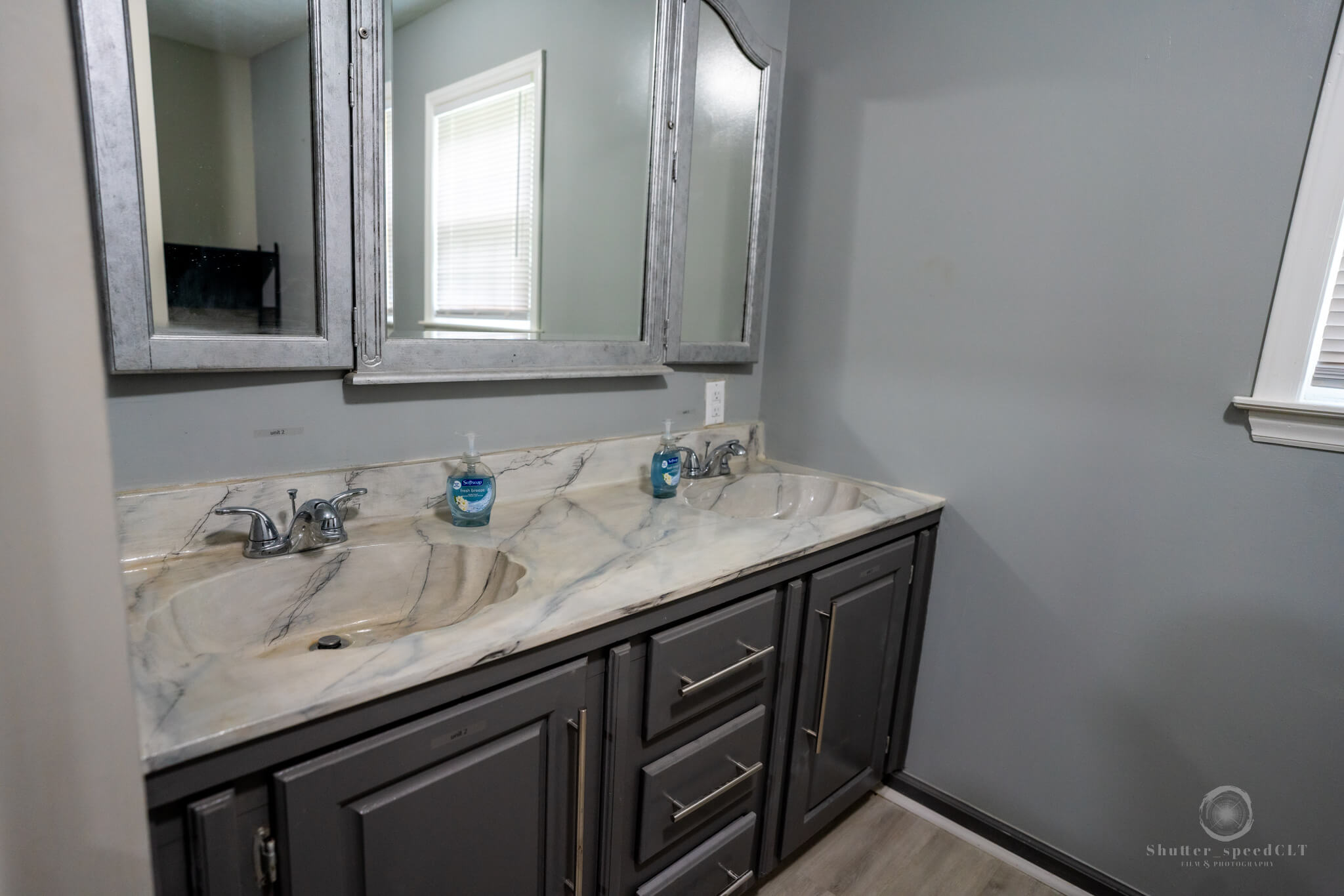 1582 N Powerhouse Rd - Common Bathroom (2)