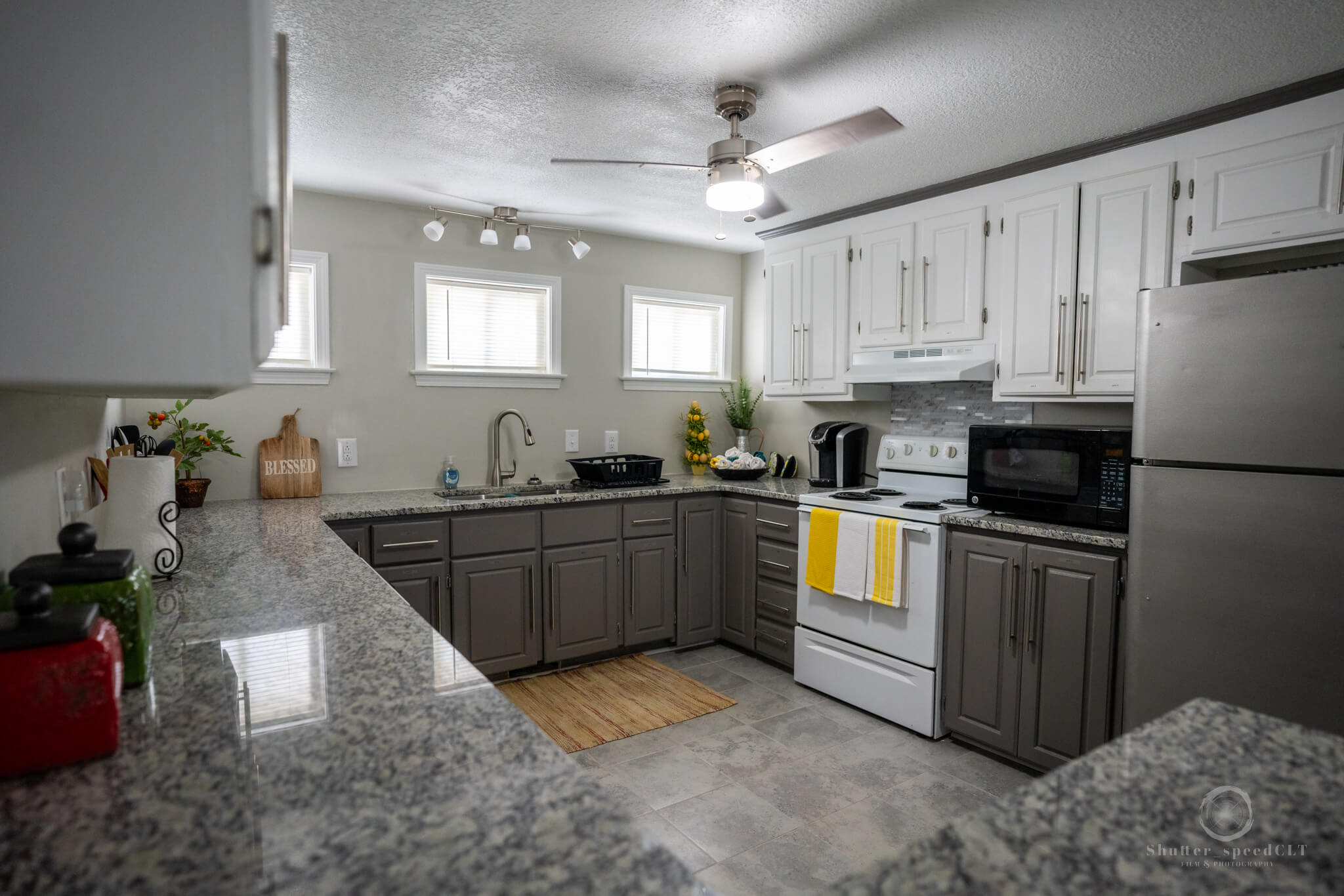 1582 N Powerhouse Rd - Common Kitchen (5)