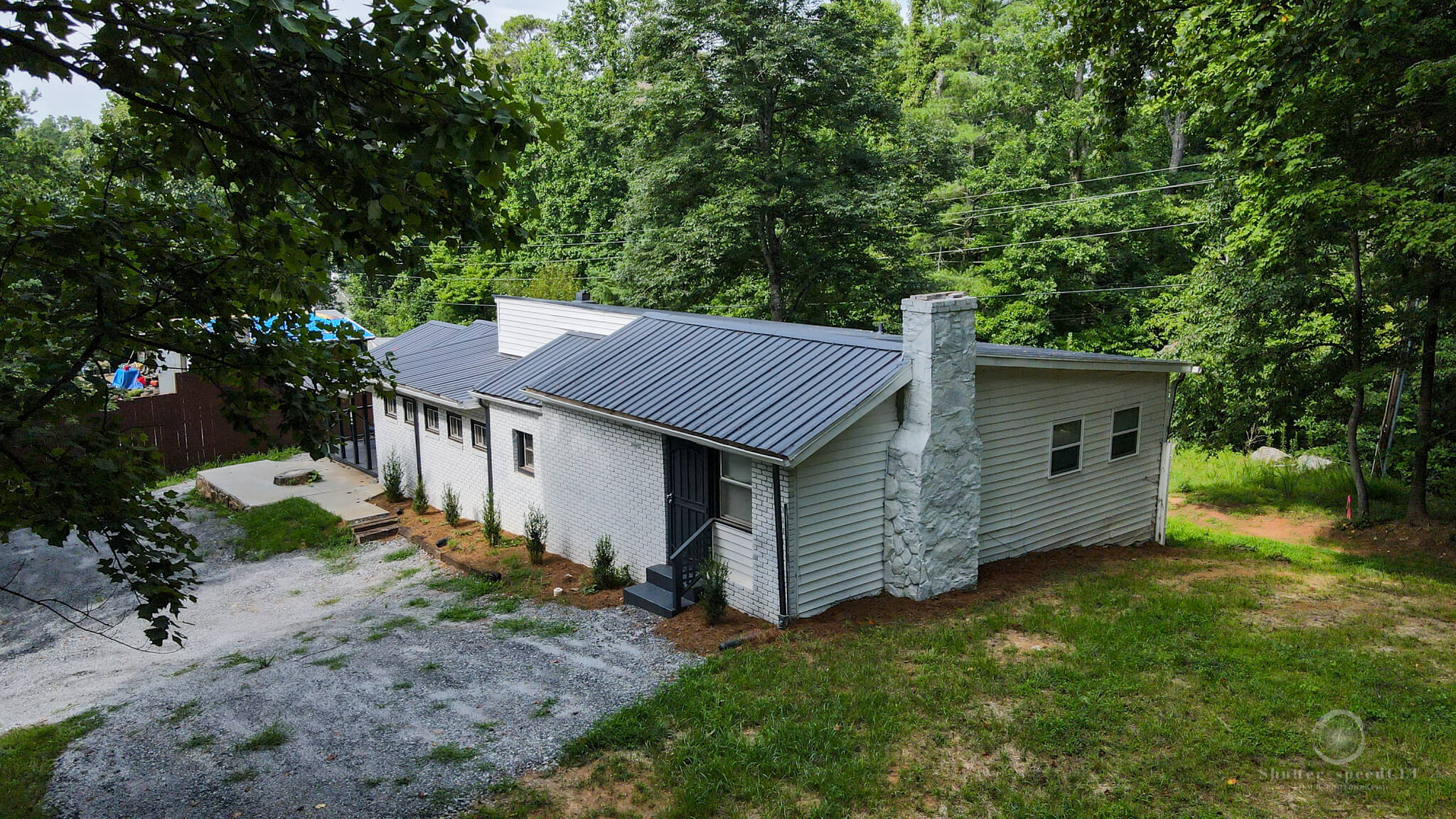 1582 N Powerhouse Rd - Exterior (8)