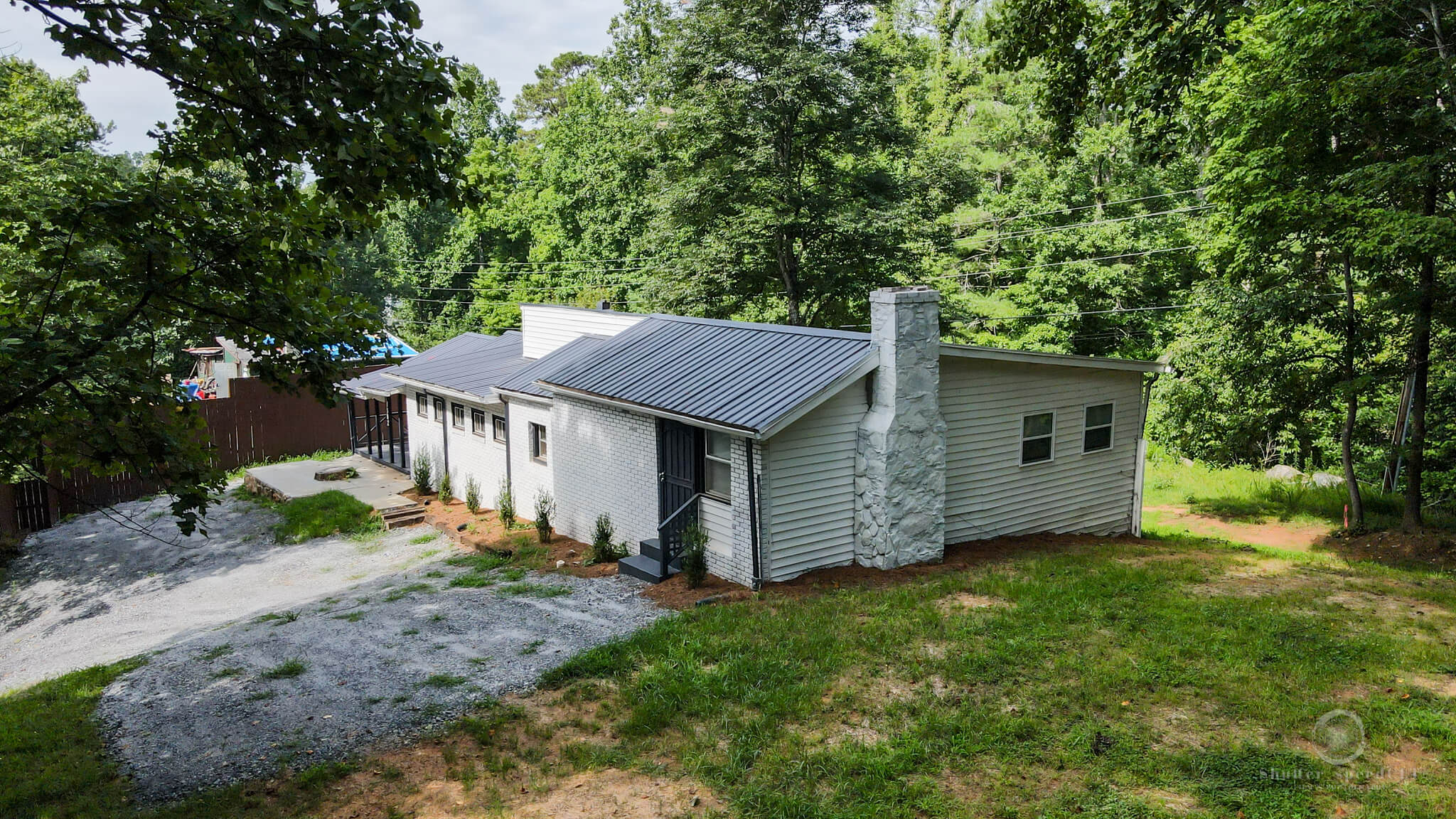 1582 N Powerhouse Rd - Exterior (9)