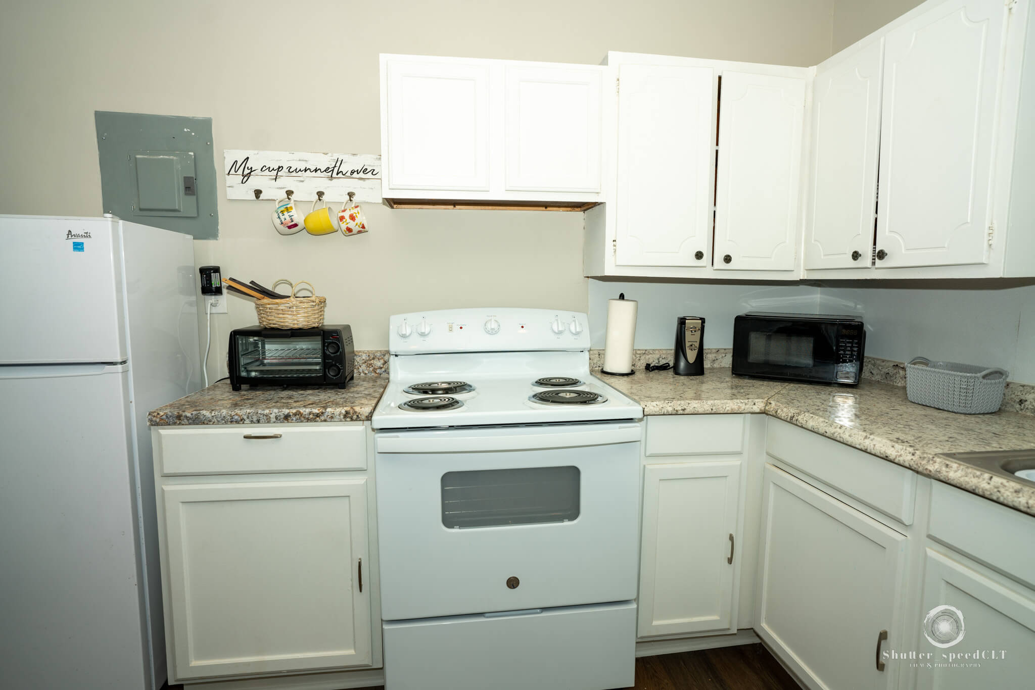 235 Brevard St - Common Kitchen 10