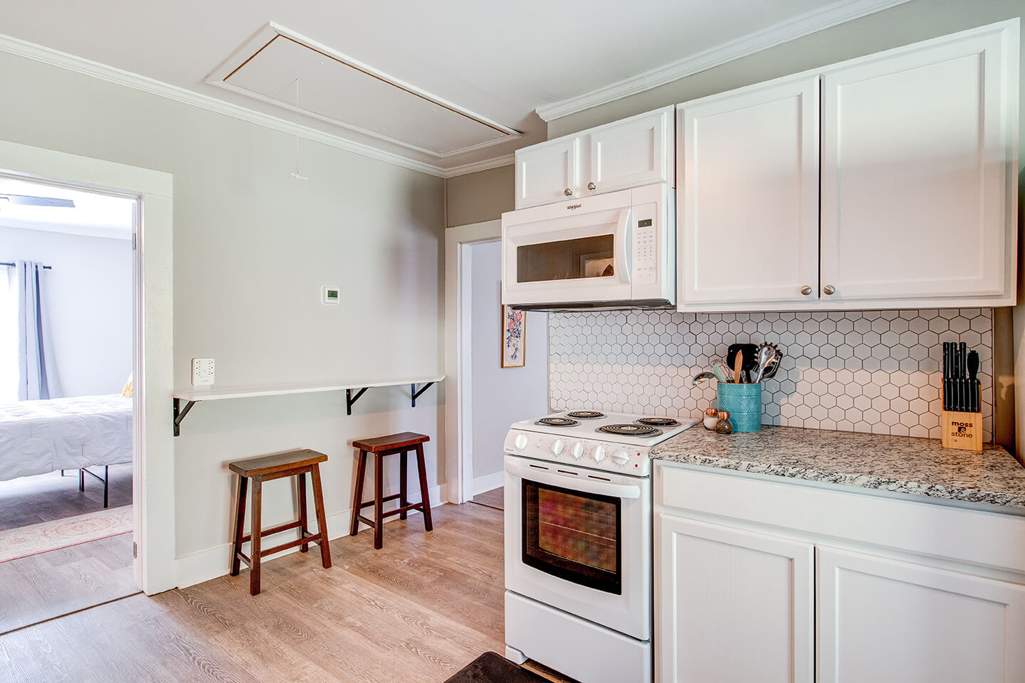 420 Hall St - Common Kitchen 3