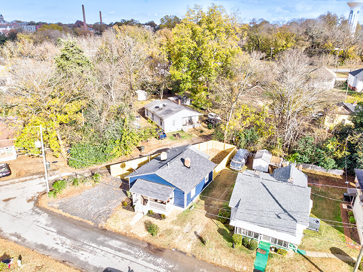 420 Hall St - Exterior 10