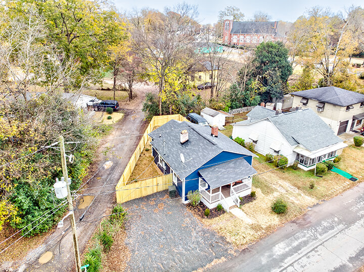 420 Hall St - Exterior 11