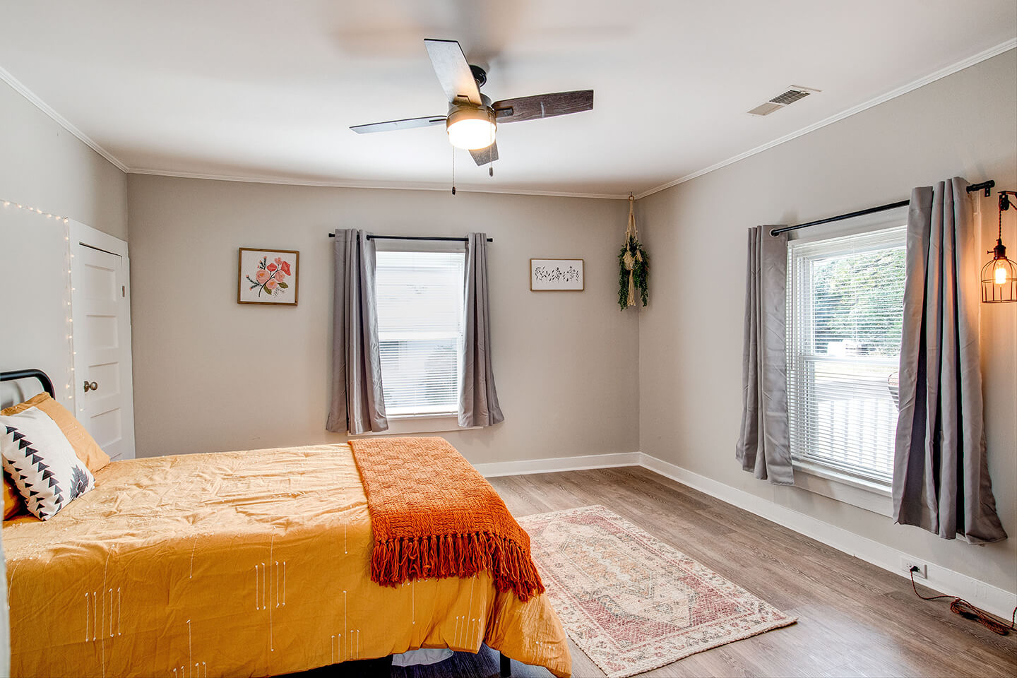 420 Hall St - Unit 1 4