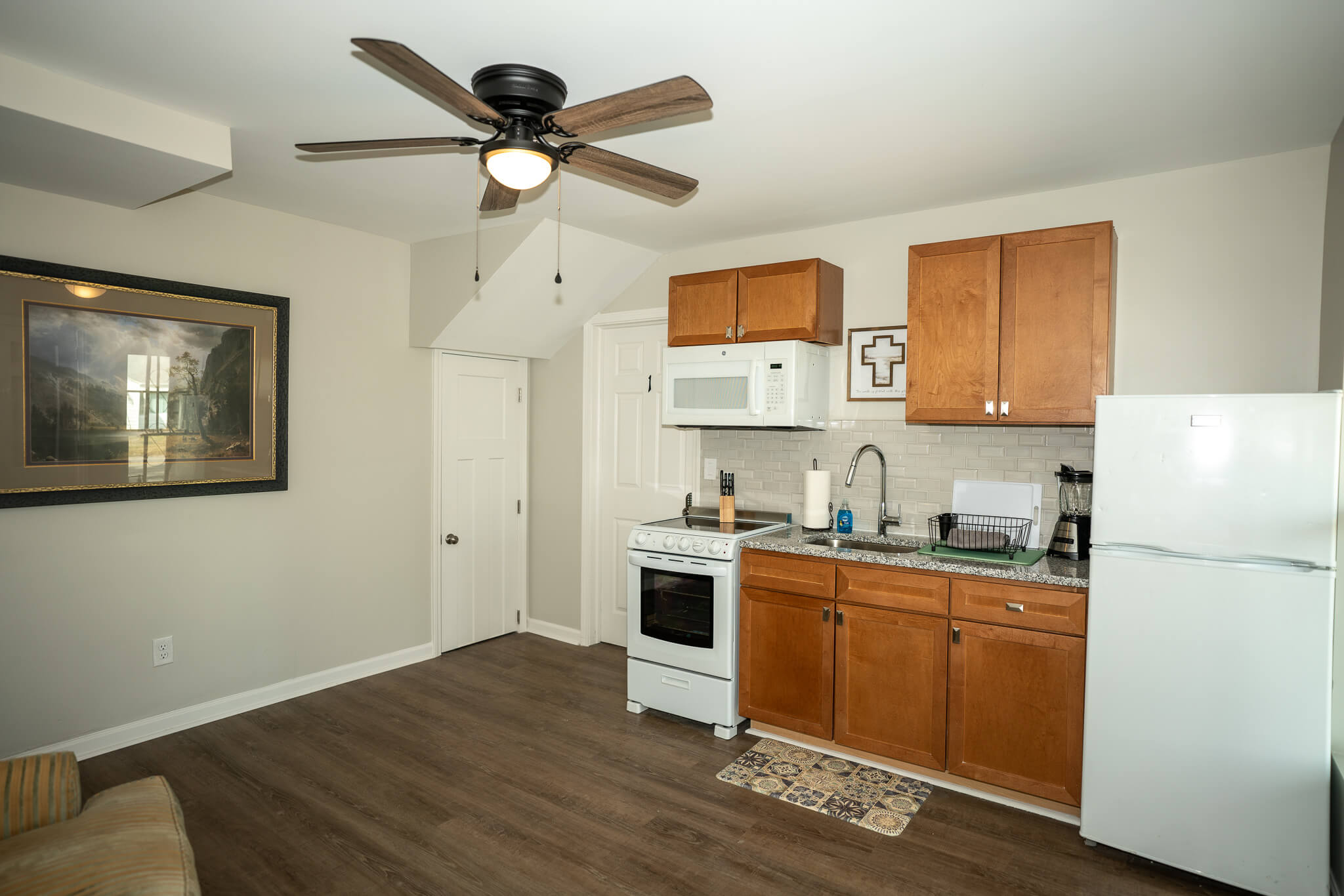 860 S Confederate Ave - Common Kitchen 3