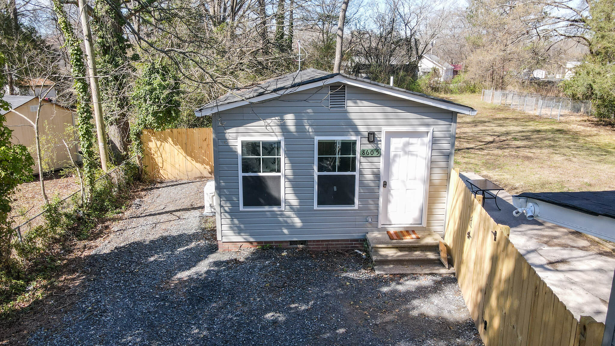 860 S Confederate Ave - Exterior 6