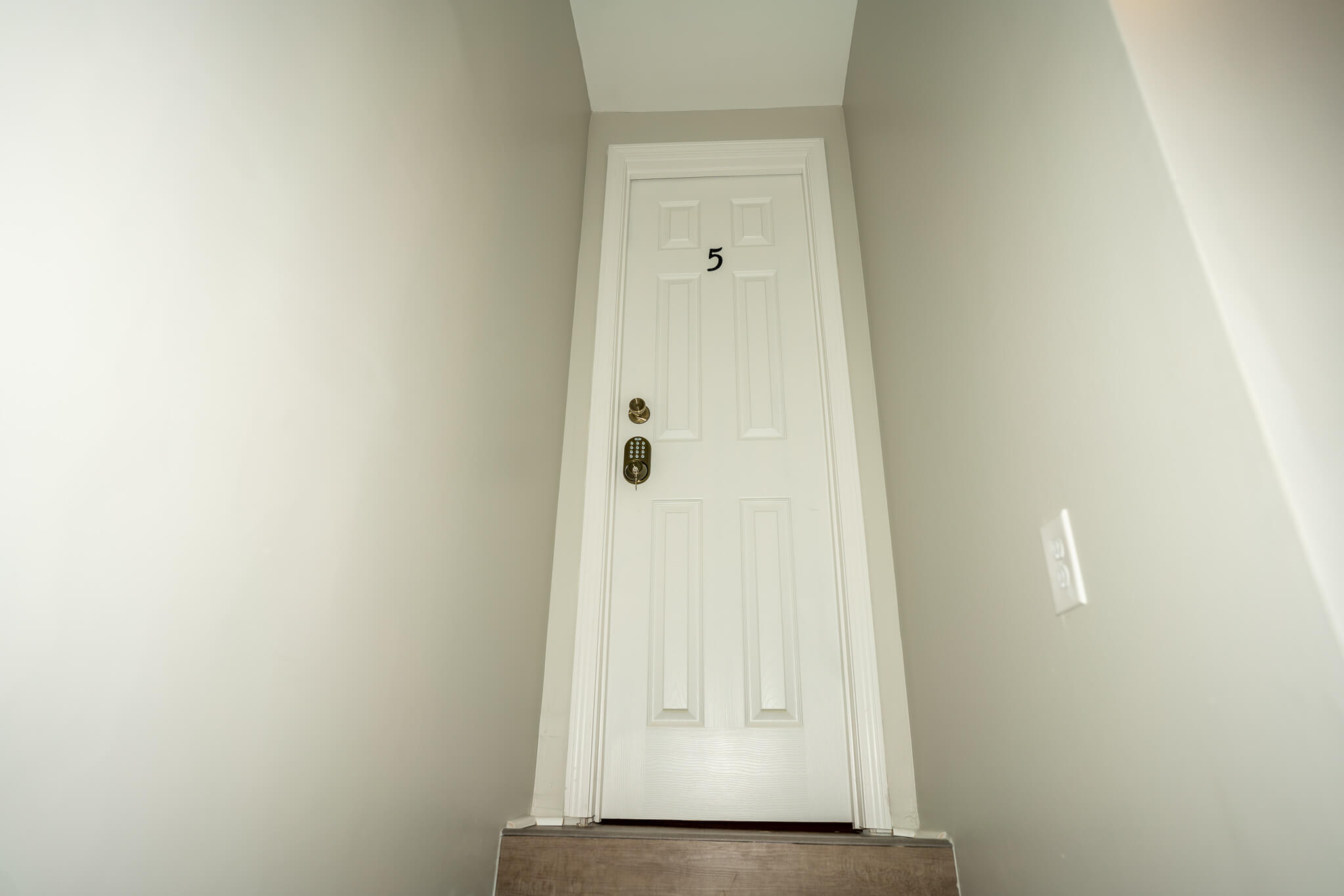 860 S Confederate Ave - Unit 5 7